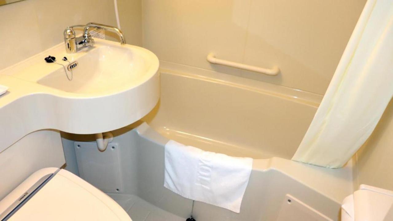 Toyoko Inn Tokyo Keihin Tohoku Sen Oji Eki Kita Guchi Ngoại thất bức ảnh